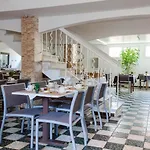 Le Petit Manoir Provence Les Angles (Gard)