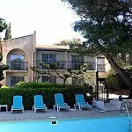 Le Petit Manoir Provence Les Angles (Gard)