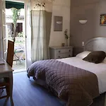 Le Petit Manoir Provence Les Angles (Gard)