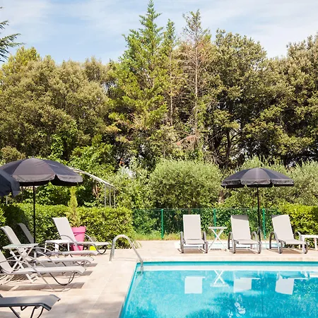 Le Petit Manoir Provence Ξενοδοχείο 3*