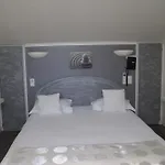 Le Petit Manoir Provence Hotel 3*