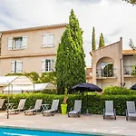 Le Petit Manoir Provence Otel 3*