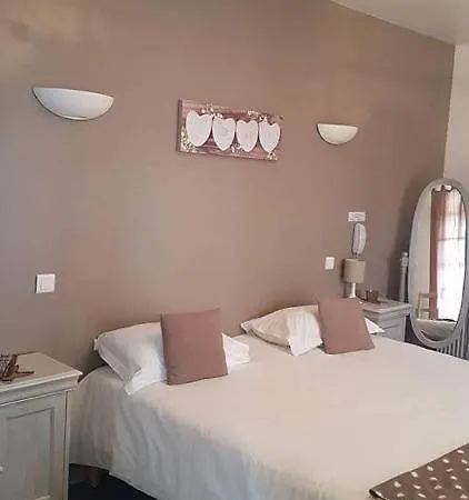Hotel Le Petit Manoir Logis