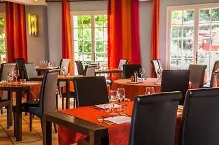 Le Petit Manoir Logis Les Angles (Gard)