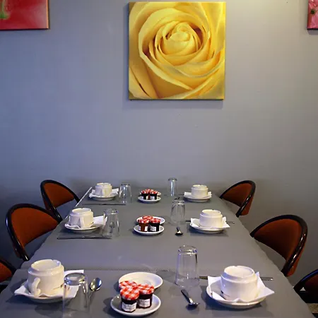 Le Petit Manoir Provence Hotel 3*