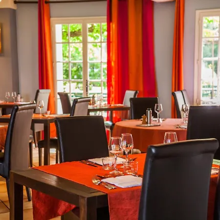 Le Petit Manoir Logis 3*