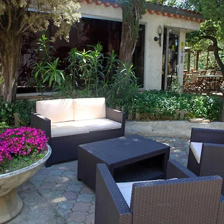 Le Petit Manoir Logis