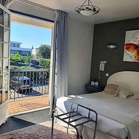 Le Petit Manoir Provence 3*