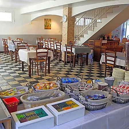 Hotel Le Petit Manoir Provence