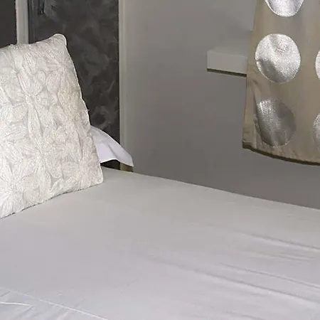 Le Petit Manoir Provence 3* Les Angles (Gard)