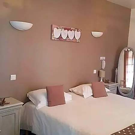 Hotel Le Petit Manoir Provence 3*
