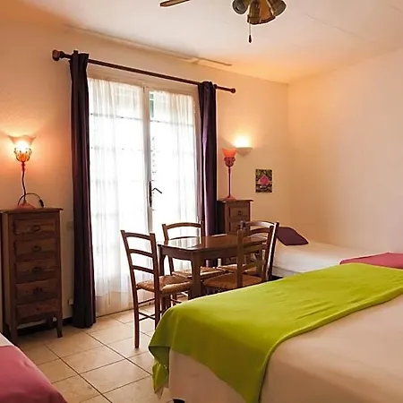 Le Petit Manoir Provence Hotel 3*