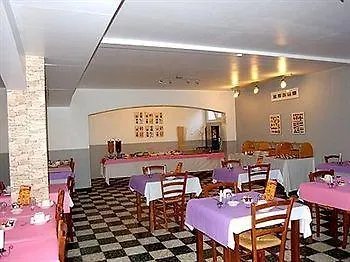 Le Petit Manoir Logis Hotel Les Angles (Gard)