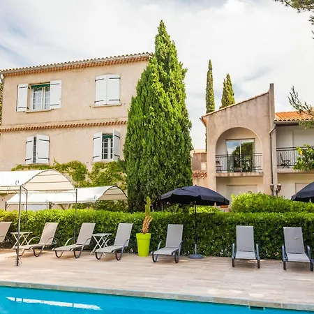 Le Petit Manoir Provence Hotel