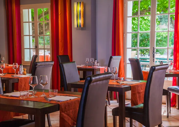 Le Petit Manoir Provence 3* Les Angles (Gard)